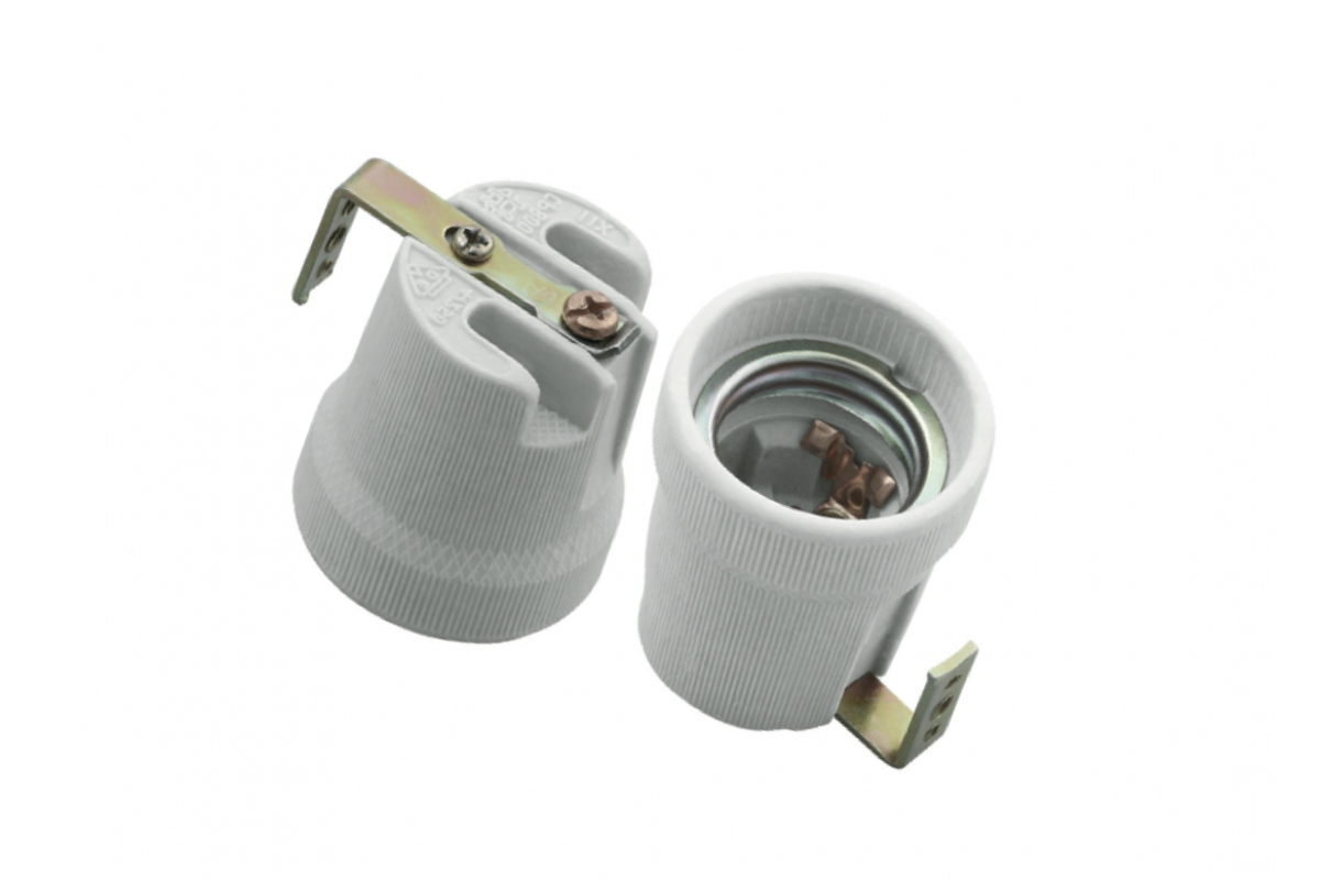 Ceramic socket E27 with mounting, white