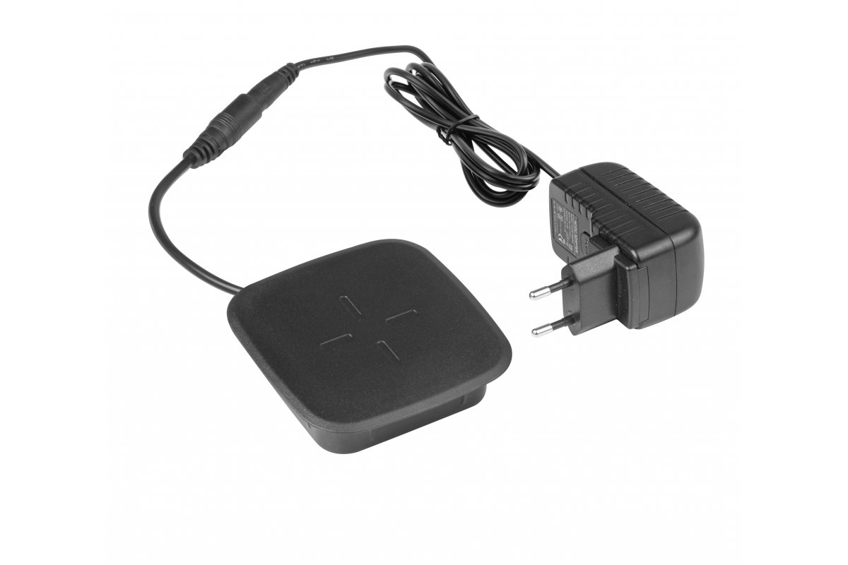 SQUARE 10W inductive charger with 9V 2A power supply, black